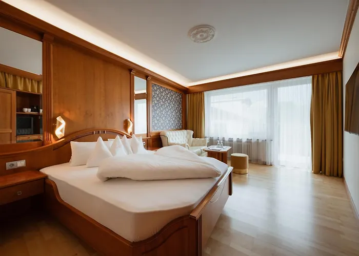 Hotel Nocturnes