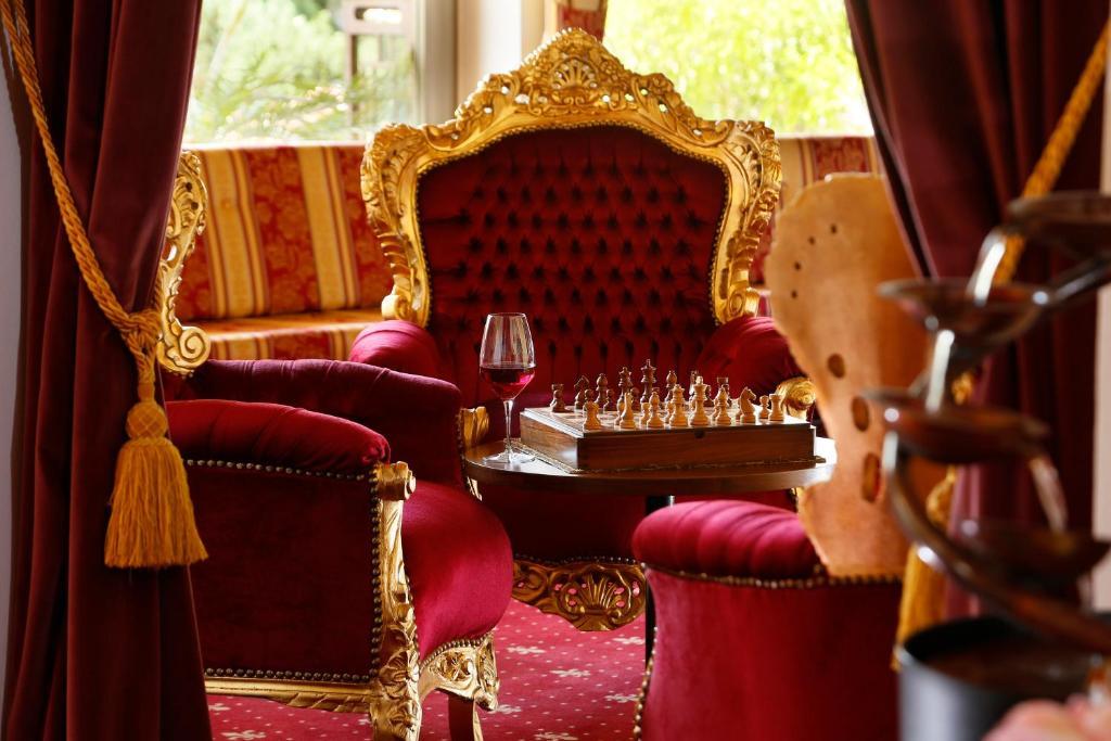 Nocturnes Hotel 4*