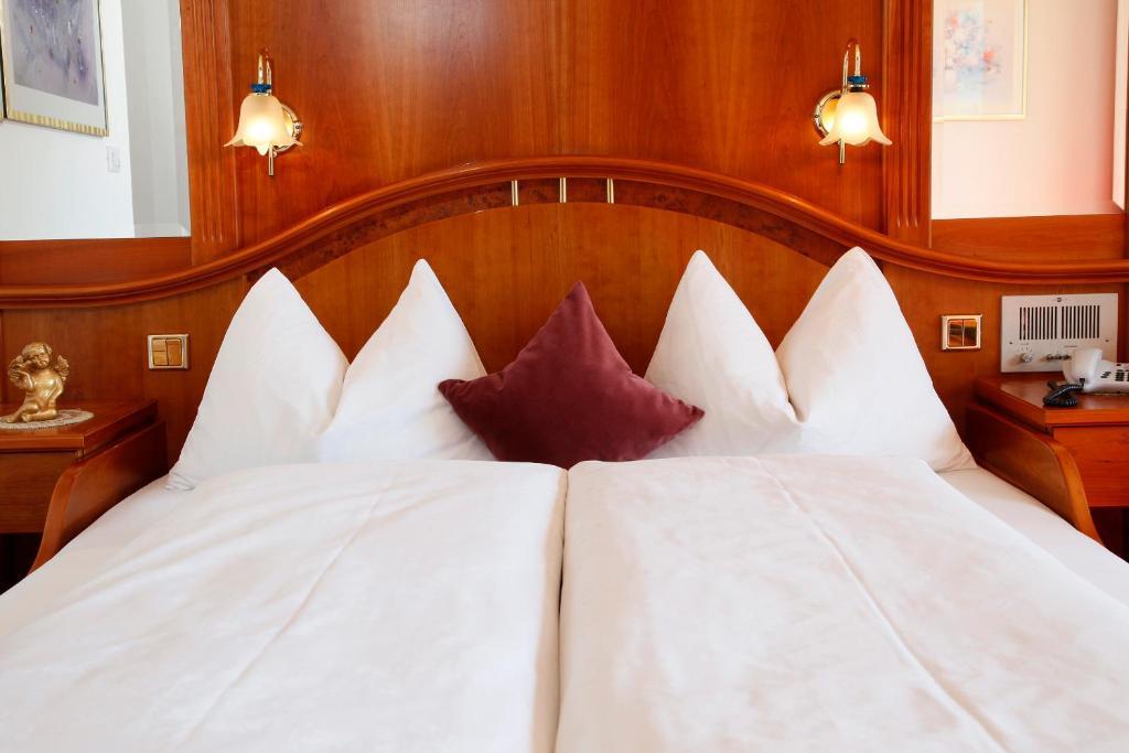 Nocturnes Hotel